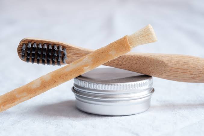 Miswak vs toothbrush